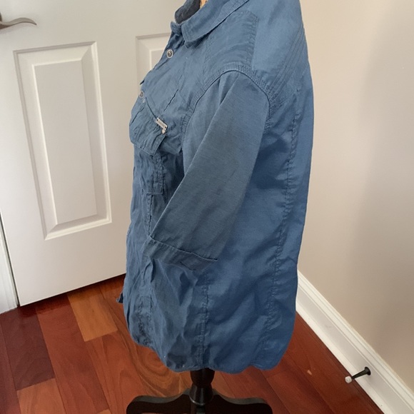 Men’s Projek button down shirt. - Picture 5 of 9